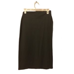 Black Pull on skirt made by purpleline this skirt is a size large